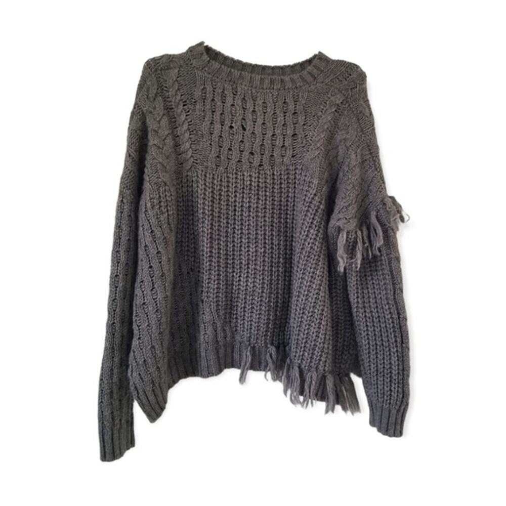 Cupcakes & Cashmere Gray Fringe Sweater size Large - Picture 3 of 10